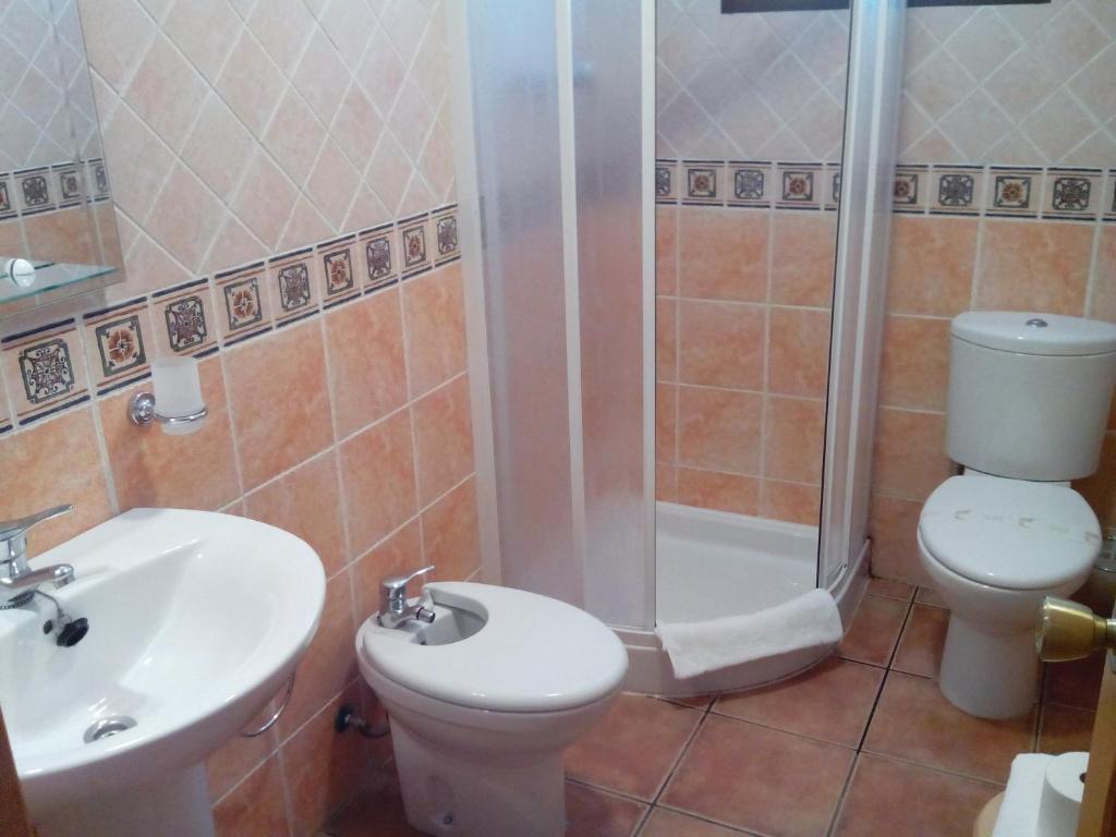 Hotel Restaurante Vinas Viejas Fuentes de Ayodar Luaran gambar