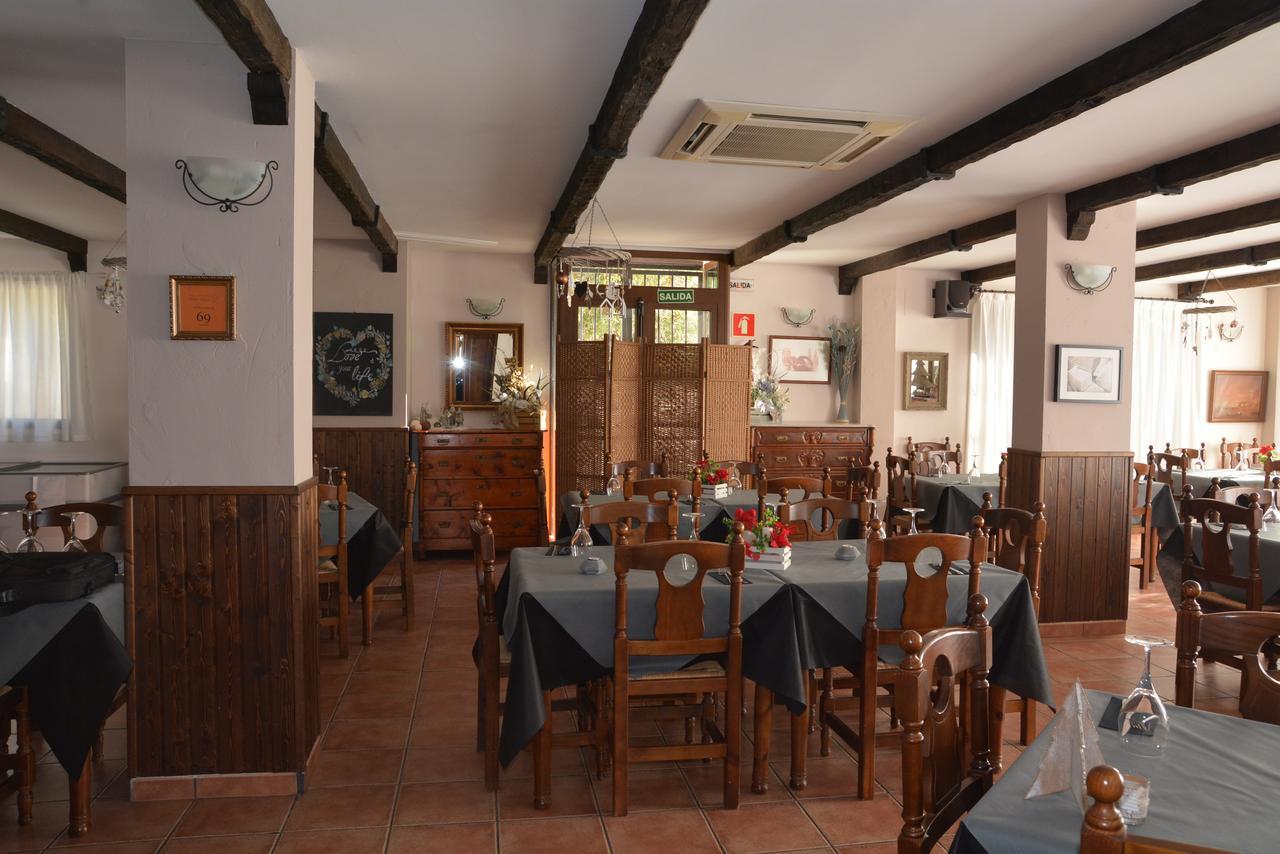 Hotel Restaurante Vinas Viejas Fuentes de Ayodar Luaran gambar