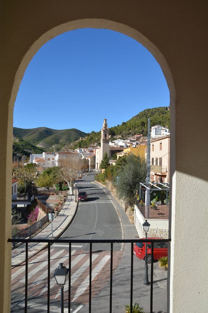 Hotel Restaurante Vinas Viejas Fuentes de Ayodar Luaran gambar