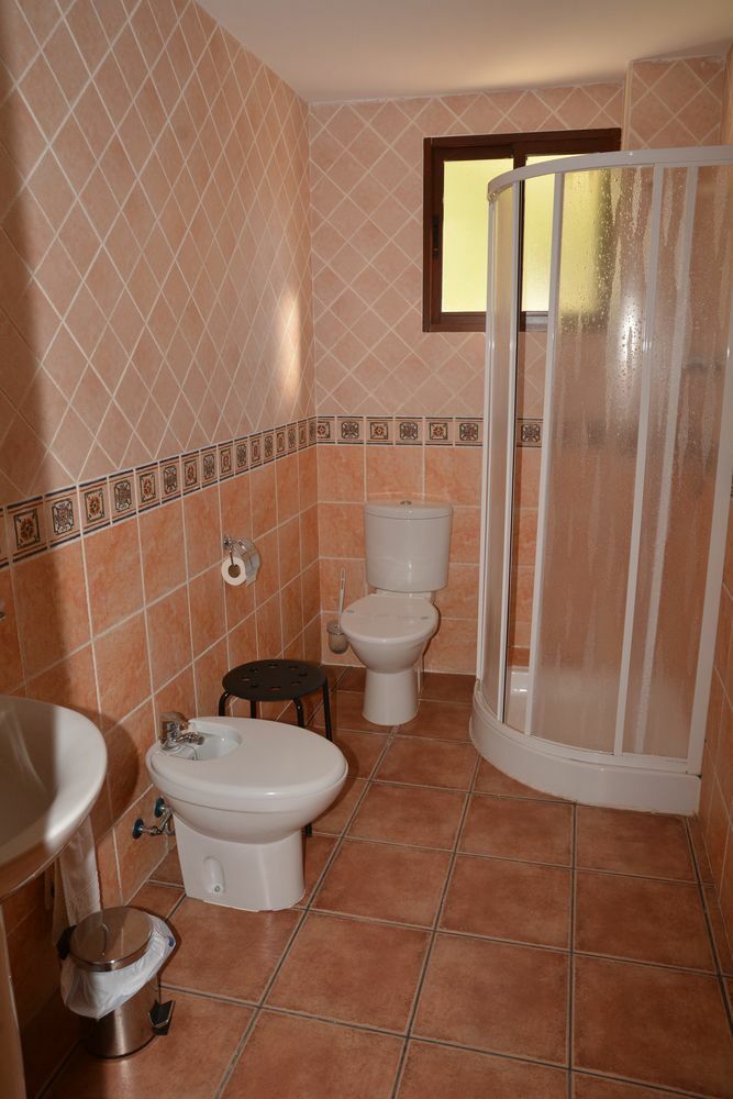 Hotel Restaurante Vinas Viejas Fuentes de Ayodar Luaran gambar